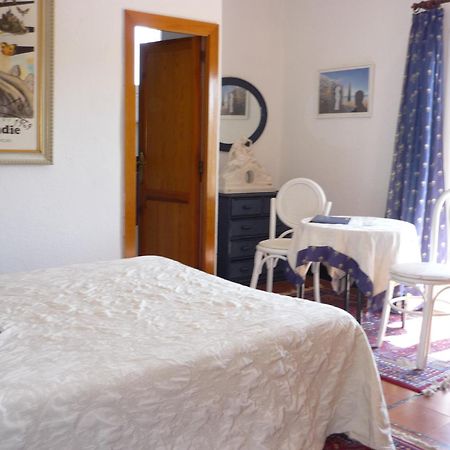 Hotel Port-Lligat กาดาเกส ภายนอก รูปภาพ